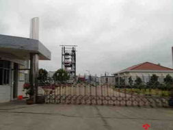 揚州一中學被化工廠包圍 刺鼻氣味存在多年學生都習慣了