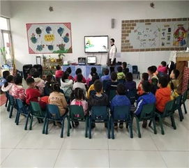 臨朐中學幼兒園開展 拒絕三無產(chǎn)品,健康與我同行 活動